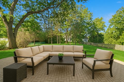 Tiny photo for 580 Greenwood Road, Northbrook, IL 60062 (MLS # 12488112)