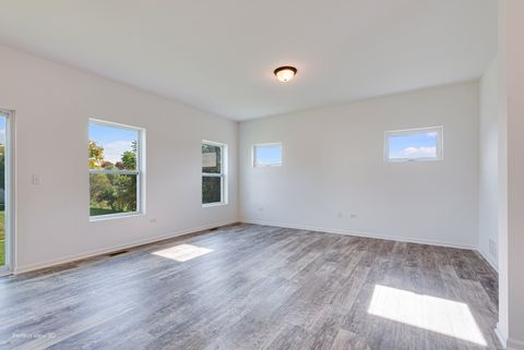 Tiny photo for 25919 W Ravine Woods Drive, Channahon, IL 60410 (MLS # 12609644)