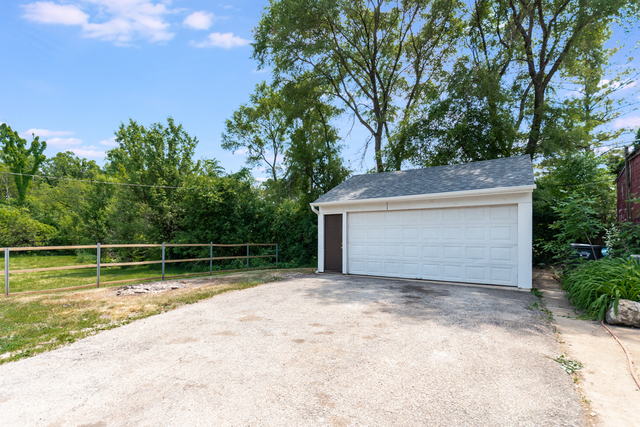 28w427 DONALD Avenue