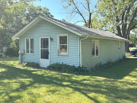 Photo of 3239 N 17000 E Road, Momence, IL 60954 (MLS # 12486876)