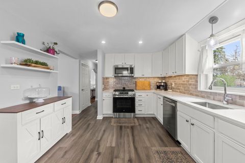 Tiny photo for 597 N West Avenue, Elmhurst, IL 60126 (MLS # 12633597)