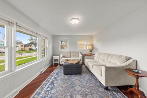 Tiny photo for 597 N West Avenue, Elmhurst, IL 60126 (MLS # 12633597)