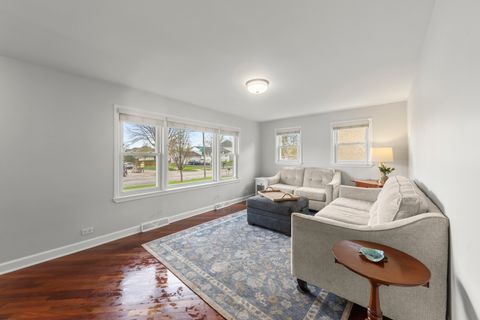 Tiny photo for 597 N West Avenue, Elmhurst, IL 60126 (MLS # 12633597)