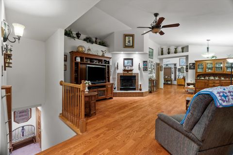 Tiny photo for 25426 Barrow Road, Manhattan, IL 60442 (MLS # 12595368)