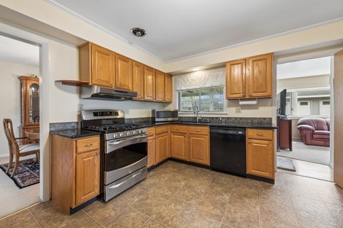 Tiny photo for 1715 Verde Court, Mount Prospect, IL 60056 (MLS # 12593497)