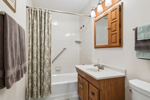 Tiny photo for 1715 Verde Court, Mount Prospect, IL 60056 (MLS # 12593497)