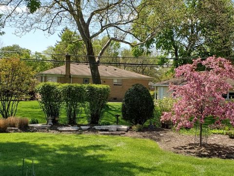 Tiny photo for 1715 Verde Court, Mount Prospect, IL 60056 (MLS # 12593497)
