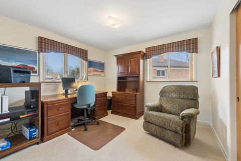 Tiny photo for 1715 Verde Court, Mount Prospect, IL 60056 (MLS # 12593497)