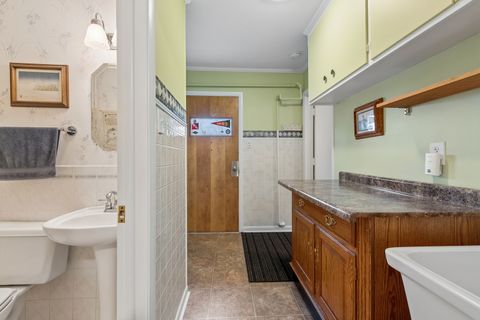 Tiny photo for 1715 Verde Court, Mount Prospect, IL 60056 (MLS # 12593497)