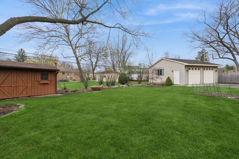 Tiny photo for 1715 Verde Court, Mount Prospect, IL 60056 (MLS # 12593497)