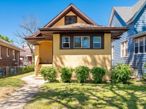 150 S 13th Avenue Maywood IL 60153