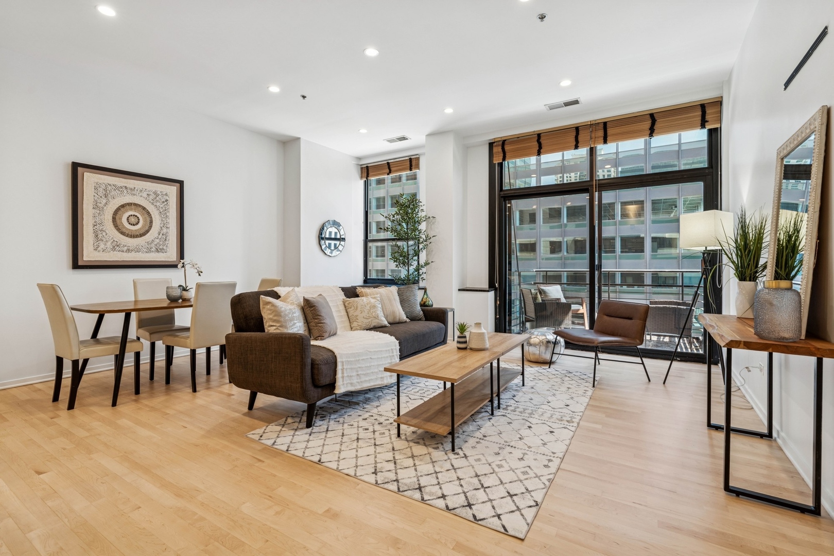 130 S CANAL Street 717