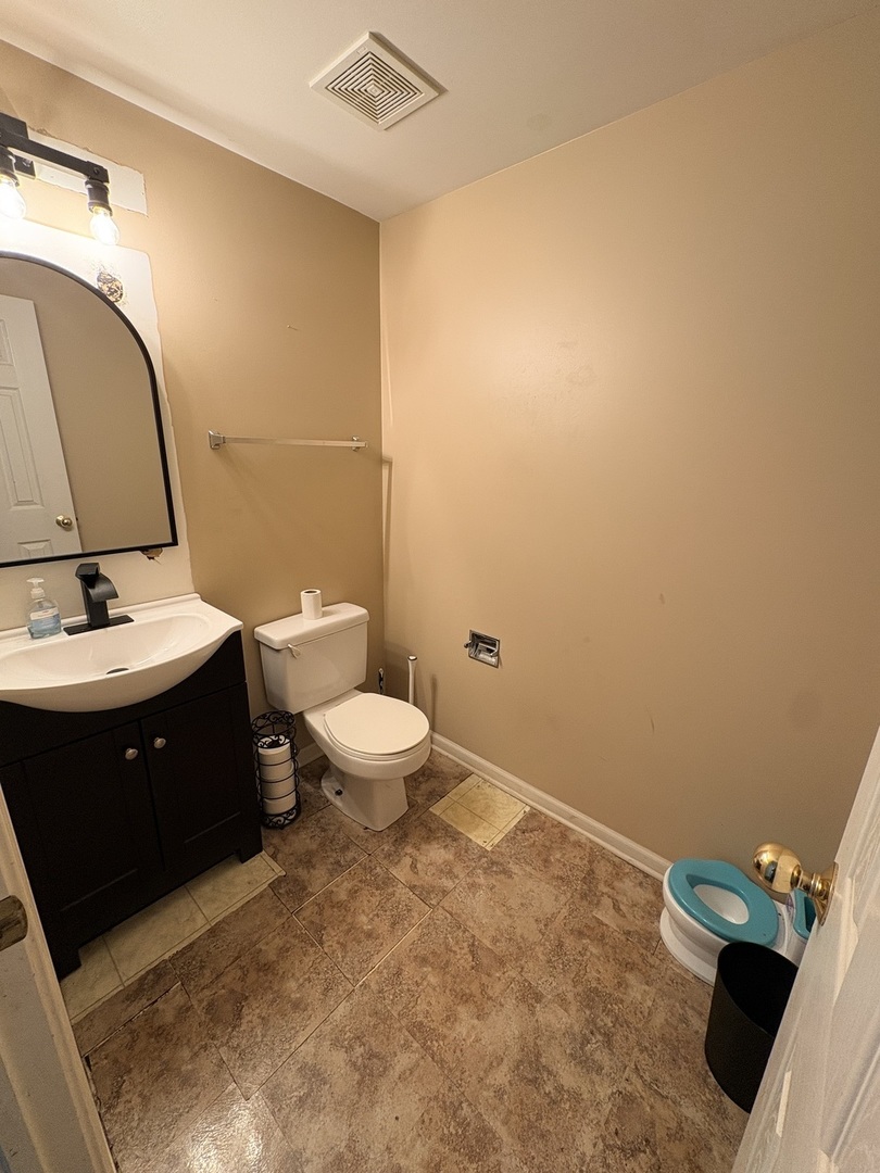 1422 W SPLIT OAK Circle