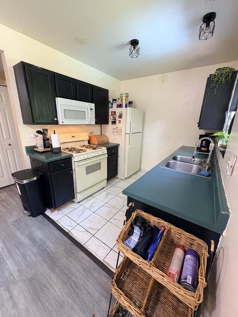 1422 W SPLIT OAK Circle