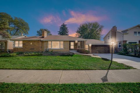 Tiny photo for 9241 S Richmond Avenue, Evergreen Park, IL 60805 (MLS # 12484875)