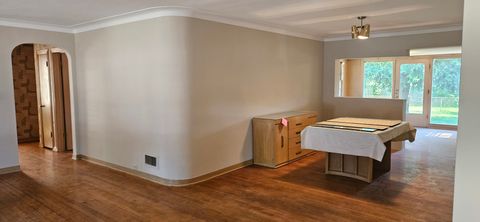 Tiny photo for 9241 S Richmond Avenue, Evergreen Park, IL 60805 (MLS # 12484875)