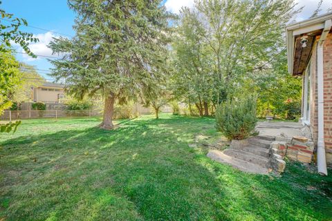 Tiny photo for 9241 S Richmond Avenue, Evergreen Park, IL 60805 (MLS # 12484875)