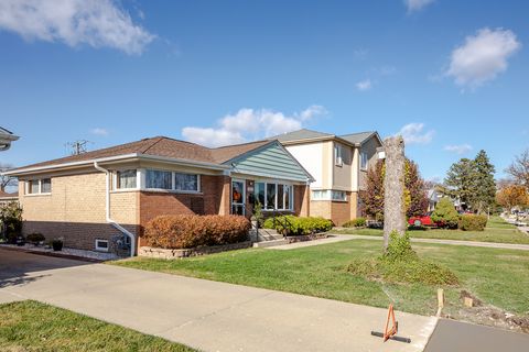 A home in Schiller Park