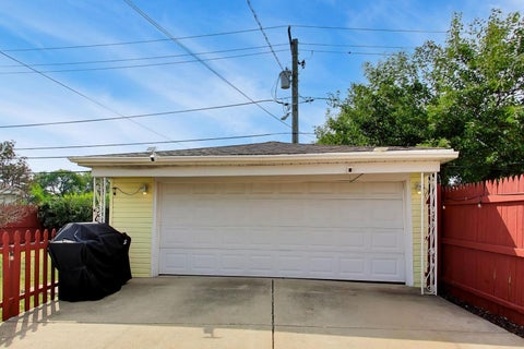 Tiny photo for 1650 Mayfair Avenue, Westchester, IL 60154 (MLS # 12754206)
