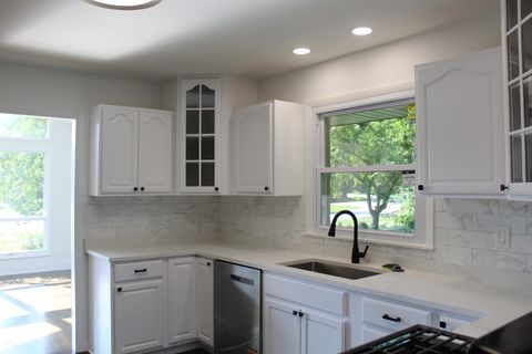 Tiny photo for 506 Stevens Court, Sleepy Hollow, IL 60118 (MLS # 12485381)