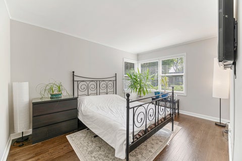 Tiny photo for 9 N Waverly Place, Mount Prospect, IL 60056 (MLS # 12696159)