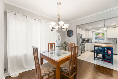 Tiny photo for 9 N Waverly Place, Mount Prospect, IL 60056 (MLS # 12696159)