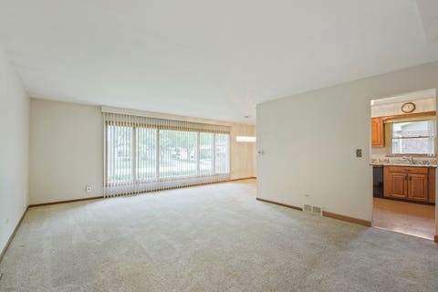 Tiny photo for 532 Summit Drive, Schaumburg, IL 60193 (MLS # 12708390)