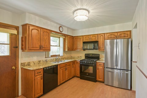 Tiny photo for 532 Summit Drive, Schaumburg, IL 60193 (MLS # 12708390)