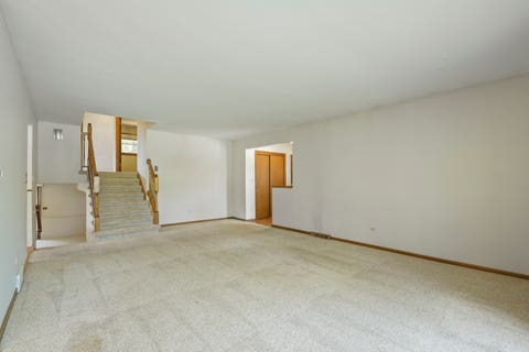 Tiny photo for 532 Summit Drive, Schaumburg, IL 60193 (MLS # 12708390)