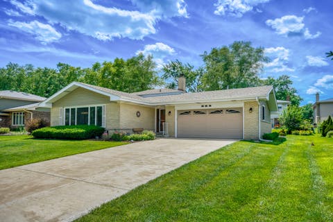 Tiny photo for 532 Summit Drive, Schaumburg, IL 60193 (MLS # 12708390)