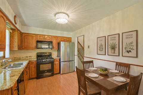 Tiny photo for 532 Summit Drive, Schaumburg, IL 60193 (MLS # 12708390)