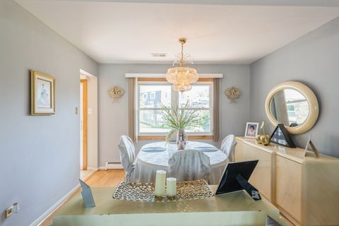 Tiny photo for 10927 S Circle Drive, Palos Hills, IL 60465 (MLS # 12497451)