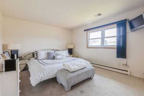 Tiny photo for 10927 S Circle Drive, Palos Hills, IL 60465 (MLS # 12497451)