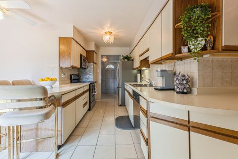 Tiny photo for 10927 S Circle Drive, Palos Hills, IL 60465 (MLS # 12497451)