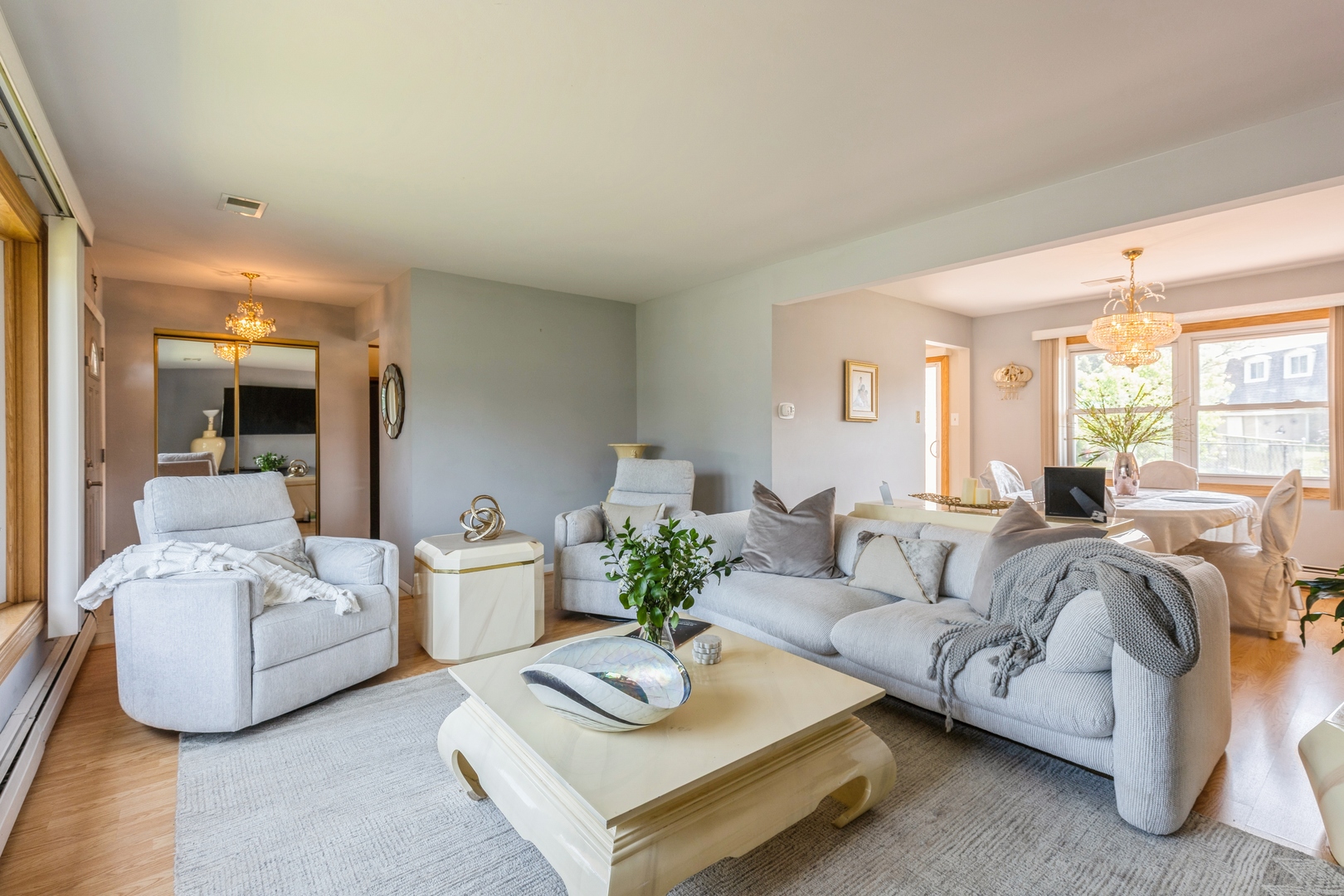 10927 S Circle Drive