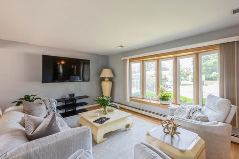 Tiny photo for 10927 S Circle Drive, Palos Hills, IL 60465 (MLS # 12497451)