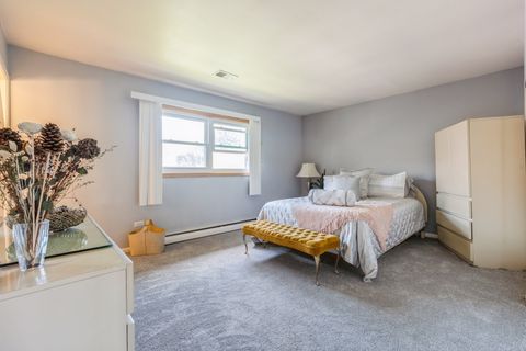 Tiny photo for 10927 S Circle Drive, Palos Hills, IL 60465 (MLS # 12497451)