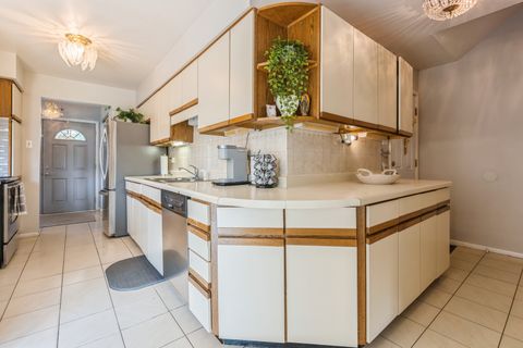 Tiny photo for 10927 S Circle Drive, Palos Hills, IL 60465 (MLS # 12497451)