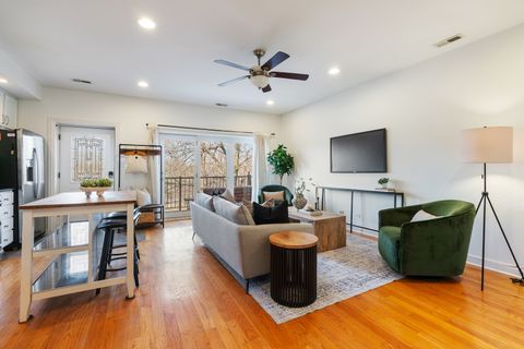 Tiny photo for 4038 N Kenmore Avenue #3, Chicago, IL 60613 (MLS # 12602993)