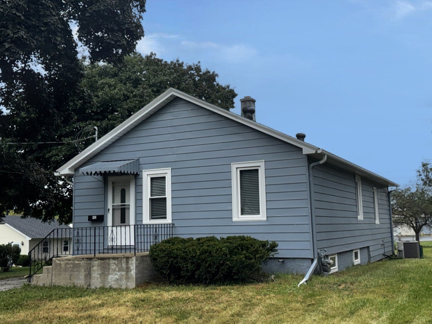 402 S 13th Avenue