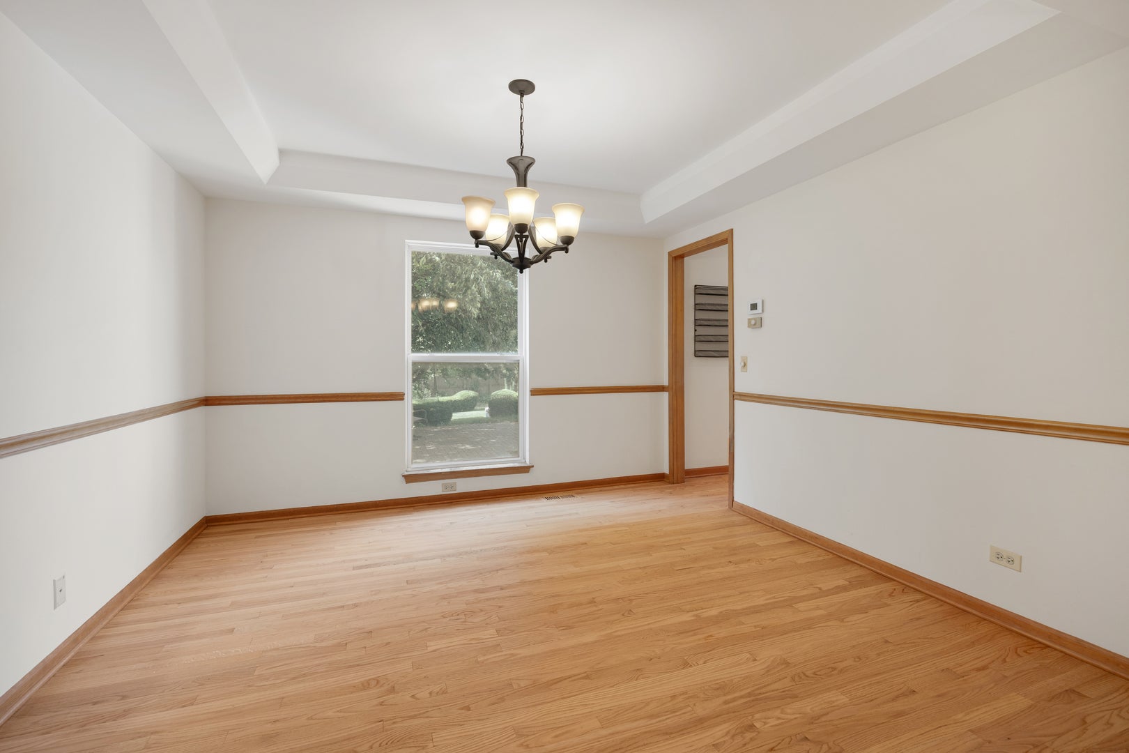 2519 CRESTVIEW Drive