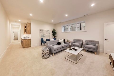 Tiny photo for 2617 W Carmen Avenue, Chicago, IL 60625 (MLS # 12598309)