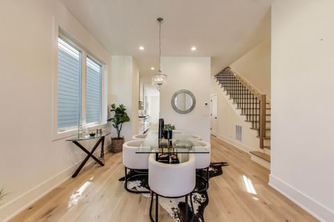 Tiny photo for 2617 W Carmen Avenue, Chicago, IL 60625 (MLS # 12598309)