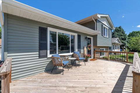 Tiny photo for 425 N 6th Street, Eldridge, IA 52748 (MLS # 12696709)