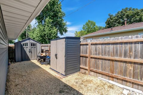 Tiny photo for 425 N 6th Street, Eldridge, IA 52748 (MLS # 12696709)