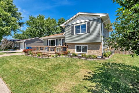 Tiny photo for 425 N 6th Street, Eldridge, IA 52748 (MLS # 12696709)