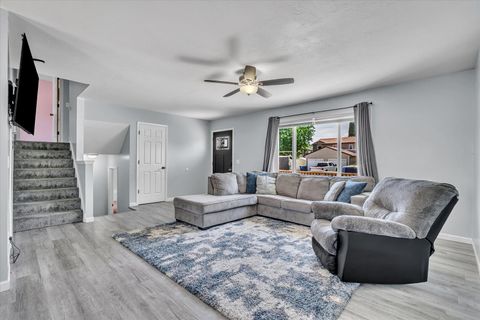 Tiny photo for 425 N 6th Street, Eldridge, IA 52748 (MLS # 12696709)