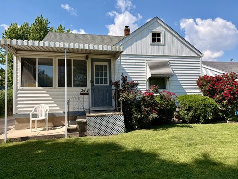 Photo of 244 E Pierson Avenue, Decatur, IL 62526 (MLS # 12660701)