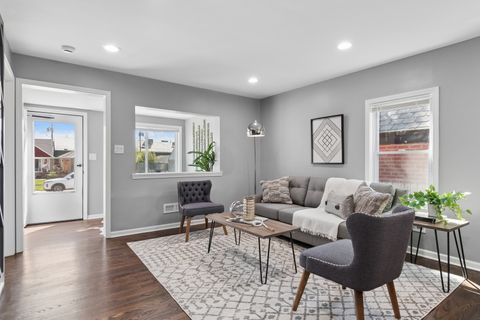 Tiny photo for 1528 N 39th Avenue, Stone Park, IL 60165 (MLS # 12620549)