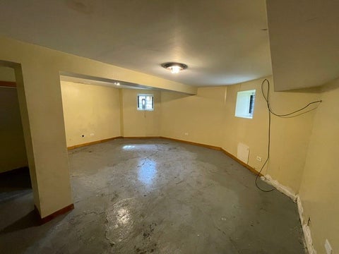 Tiny photo for 724 W 50TH Place, Chicago, IL 60609 (MLS # 12760618)